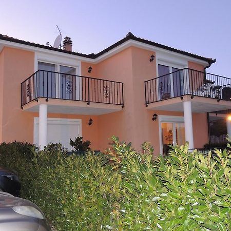 Apartment Cindy Lovran Exterior foto
