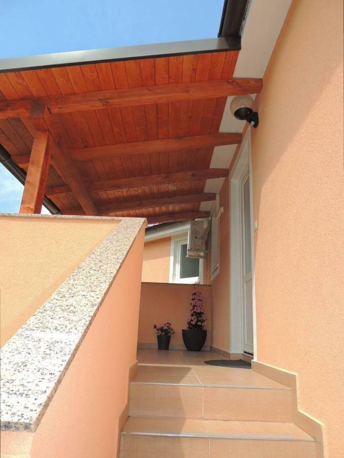 Apartment Cindy Lovran Exterior foto